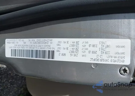 2014 Dodge Grand Caravan Sxt 30Th Anniversary z USA, uszkodzony, nr VIN 2C4RDGCG3ER229878